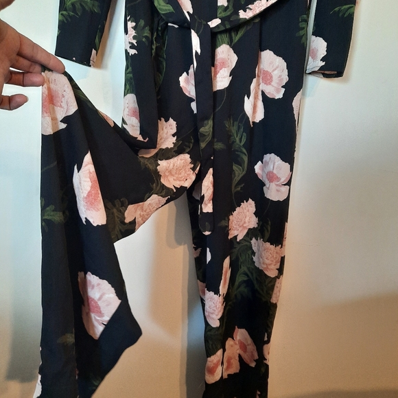 Pantsuit - Picture 3 of 4